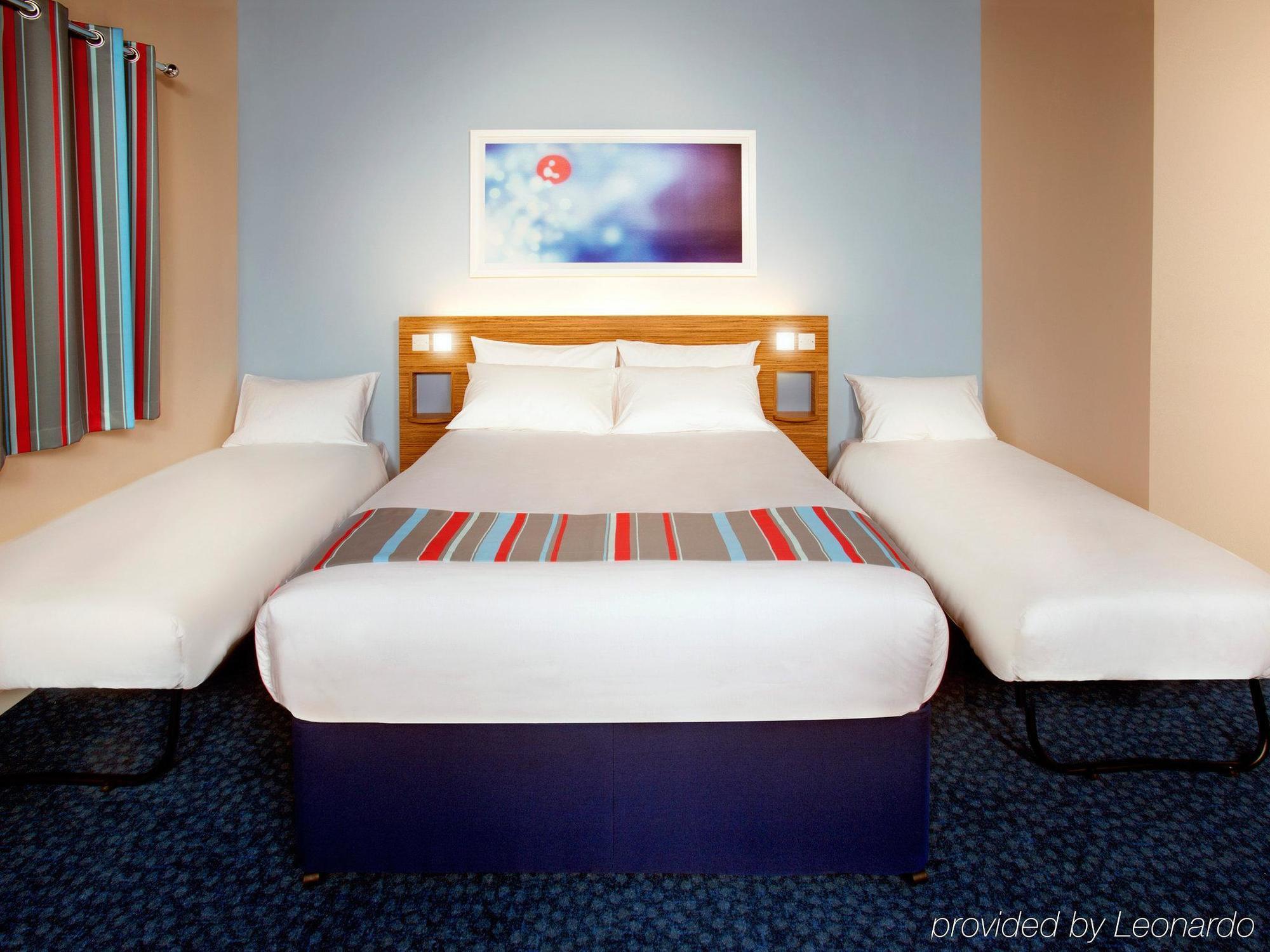 Travelodge London City Airport מראה חיצוני תמונה