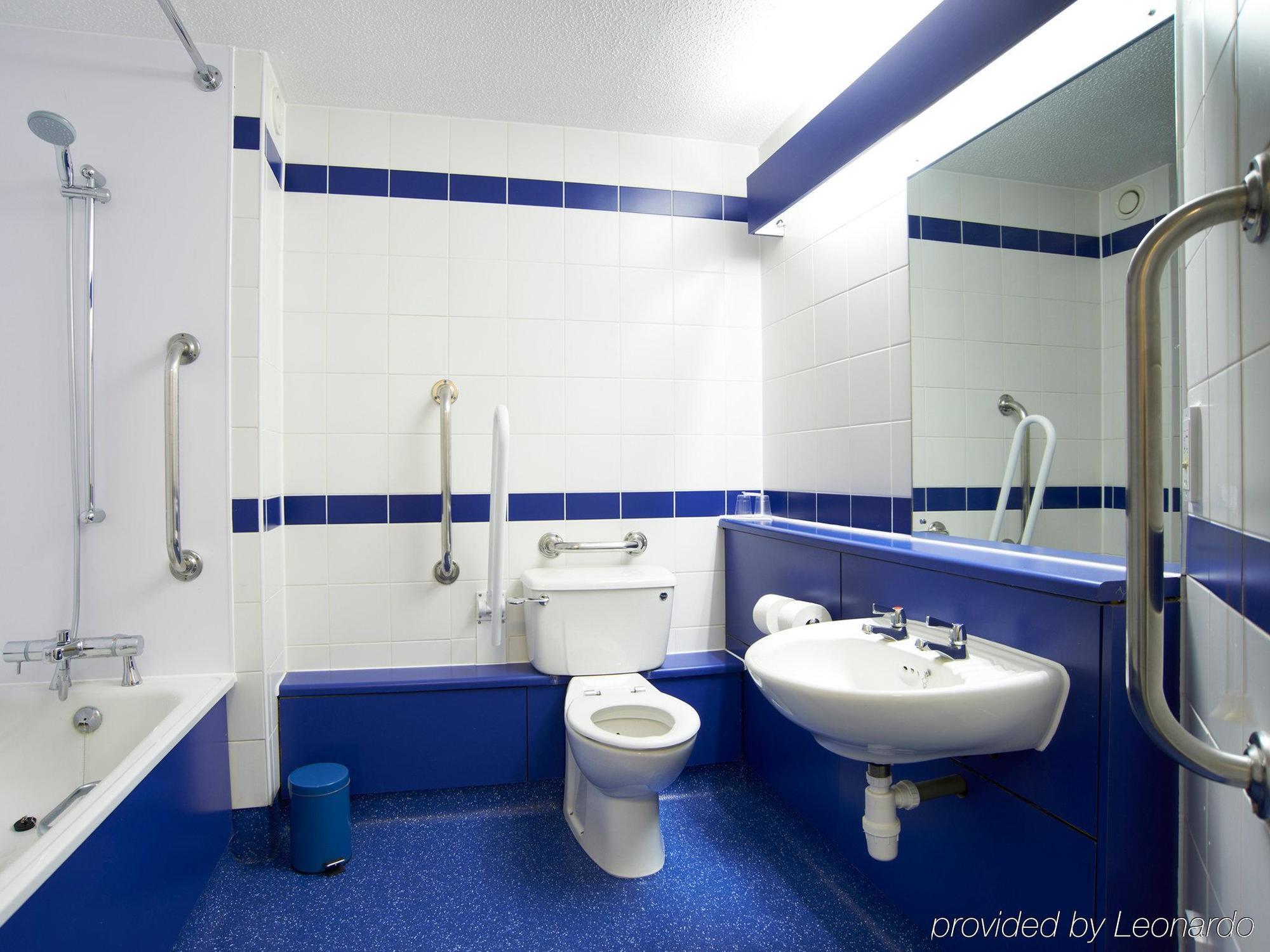 Travelodge London City Airport מראה חיצוני תמונה